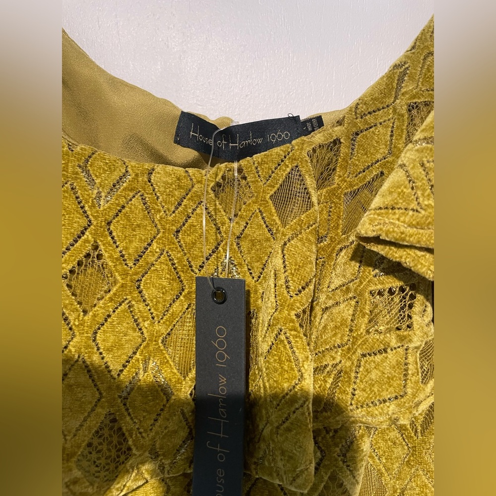 x REVOLVE Resina Mini Dress in Chartreuse Green
House of Harlow 1960 Size Large - Picture 5 of 6